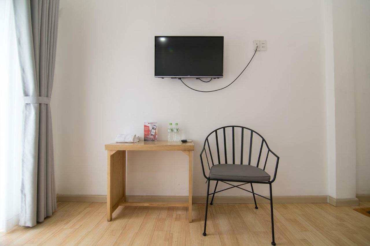 Reddoorz Near Nguyen Hue Walking Street 2 - Dorms Available Ho Şi Min Exterior foto